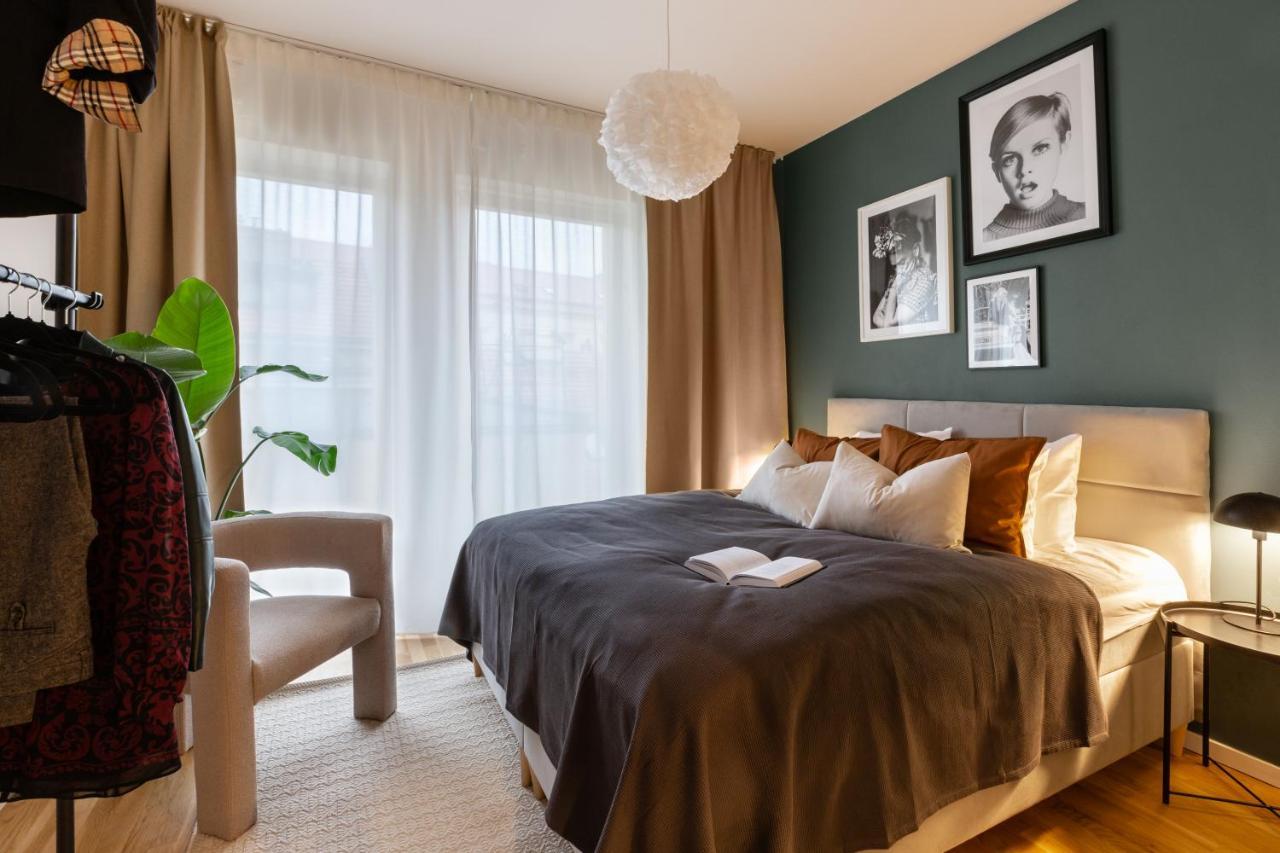 Turnkey I Republic Square Apartments Praga Exterior foto