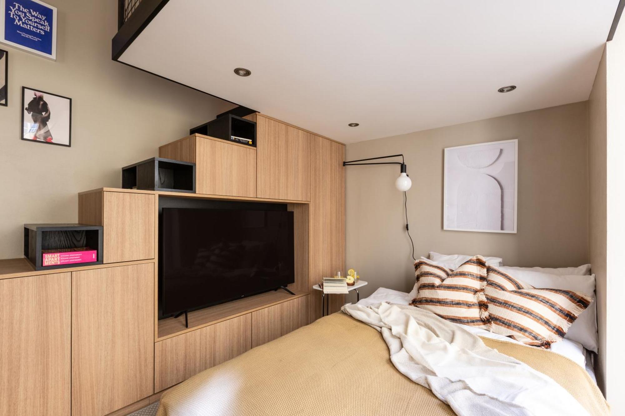Turnkey I Republic Square Apartments Praga Quarto foto