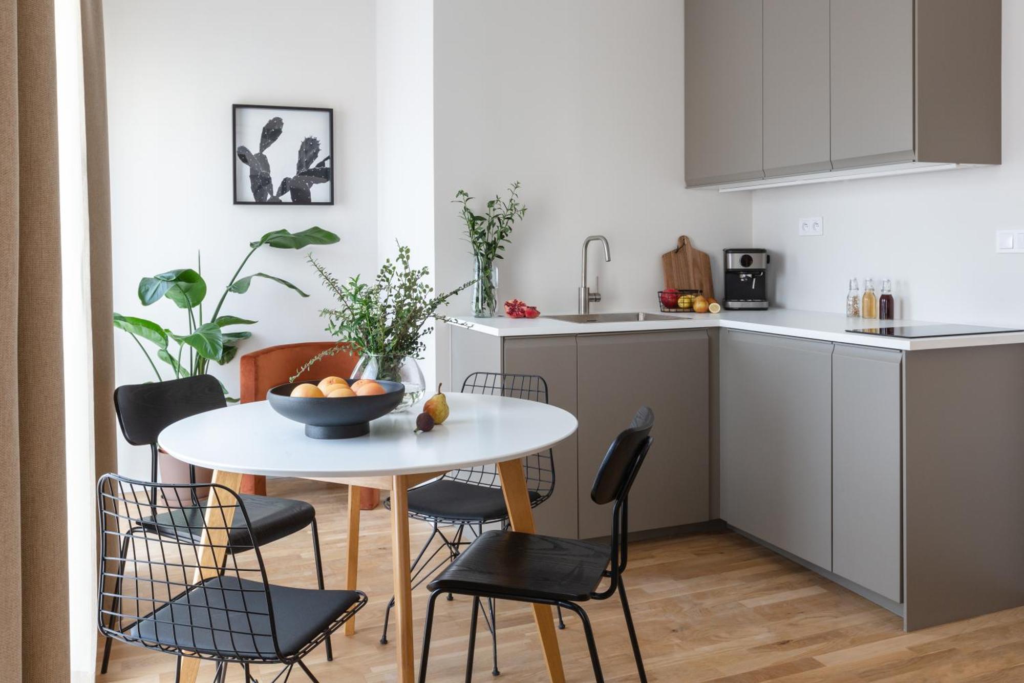 Turnkey I Republic Square Apartments Praga Quarto foto